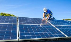 Installation et mise en production des panneaux solaires photovoltaïques à Le Coudray